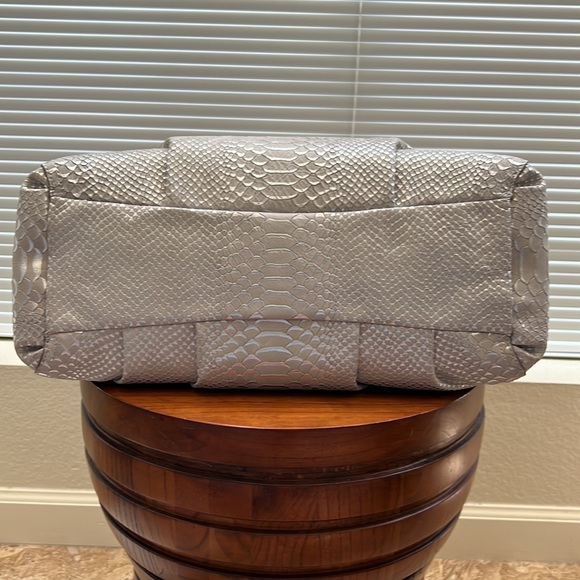 NWT Coach Madison Satchel - Picture 3 of 8